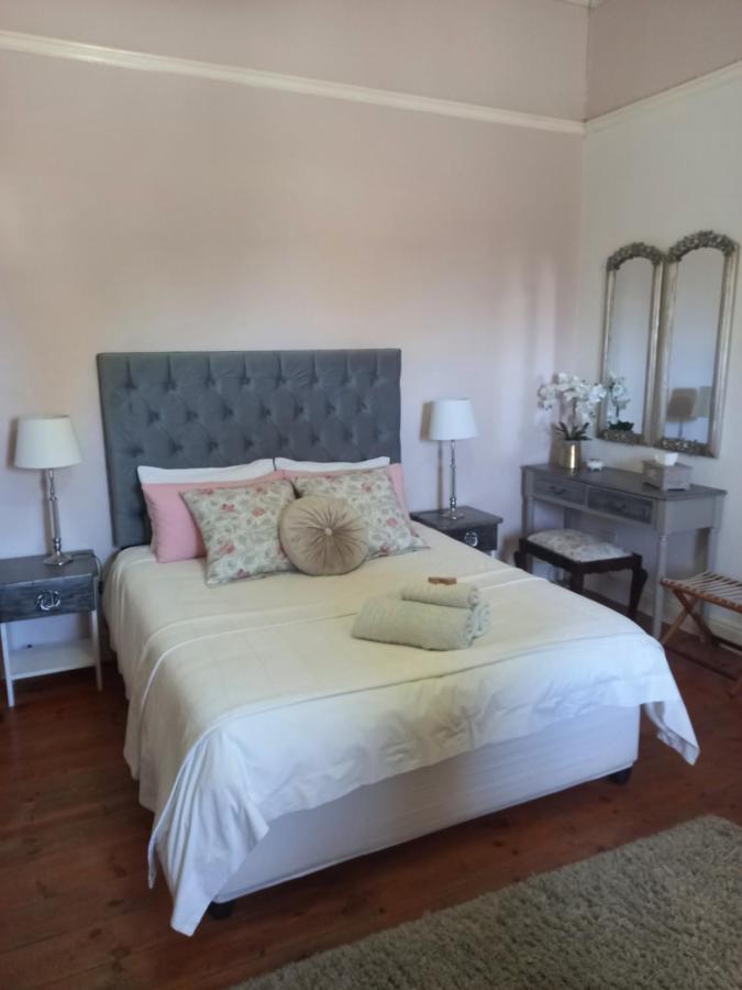 Carmel Villa B&B Or Self-Catering Calvinia 外观 照片