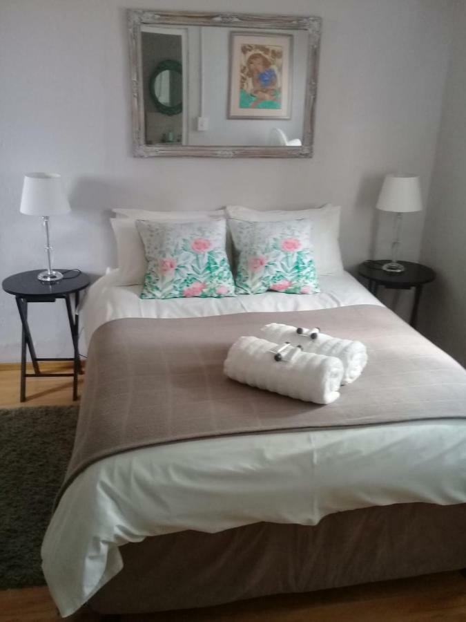 Carmel Villa B&B Or Self-Catering Calvinia 外观 照片